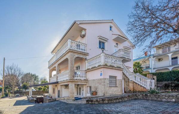 Apartment Sabina&Zoran Малинська Екстер'єр фото